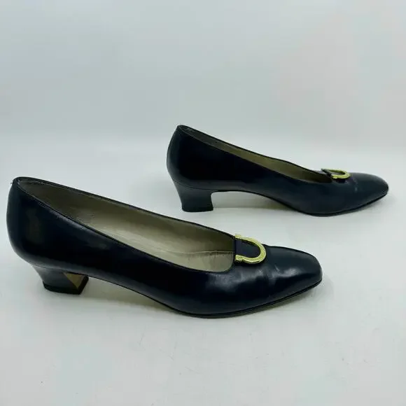 Vintage Salvatore Ferragamo Gold Buckle Low Pumps - Picture 2 of 12